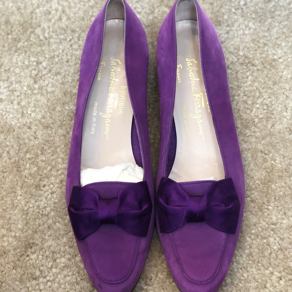 Purple vintage Ferragamo flats